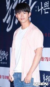 ​「2PM」「新闻」170511 泽演出席电影《不汗党：坏家伙们的世界》试映会 凉爽