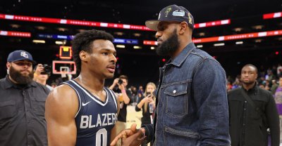 ​詹姆斯谈布朗尼：他在用正确的方式打球