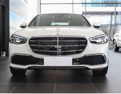 ​奔驰S400L商务型：奔驰最便宜S级，配2.5T发动机，上路不到100万