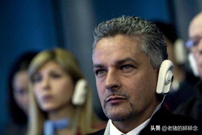 老照片：巴乔，难忘你那孤独的背影