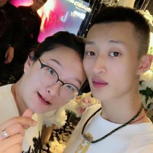 ​祁天道骗了700万，网传3到5年，如今偷偷直播