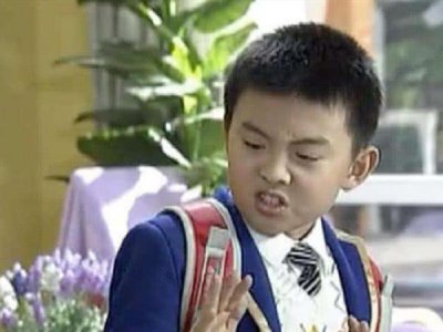 ​还记得《星际精灵蓝多多》蔡小豆吗？和易烊千玺拍戏，帅到不敢认