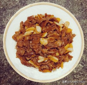 ​做好这三步，蒜爆羊肉滑嫩还不膻