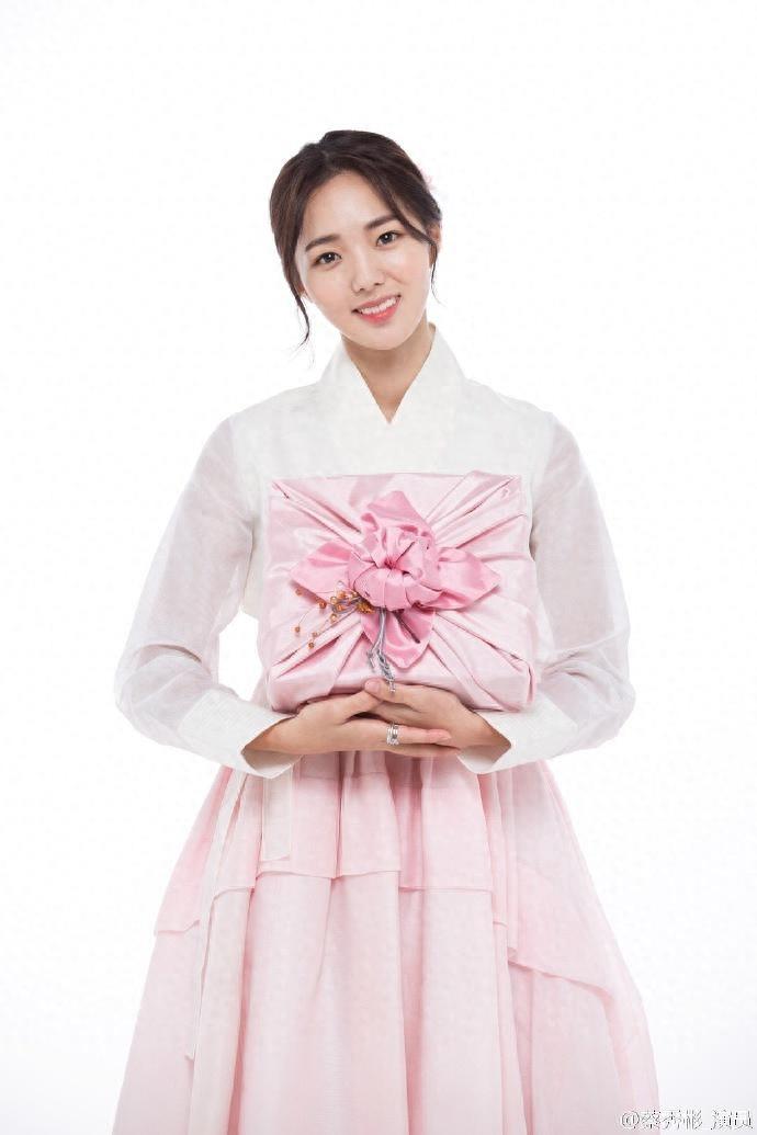 组图:韩国女演员蔡秀彬