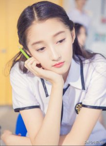 ​童星李传：9岁成名，父母去世败光千万家产，后流浪掏垃圾桶为生