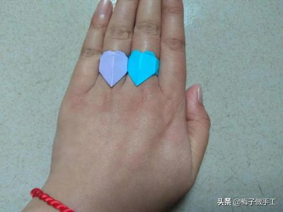 ​儿童手工折纸：爱心戒指怎么折？折法很简单，一张纸就能折