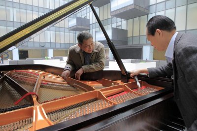 ​挑选钢琴的时候都要注意些什么？