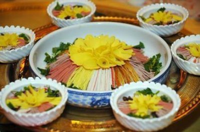 ​吃货看过来，带你逛遍洛阳小吃一条街