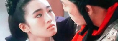 ​水晶棺里被扒光衣服的女人让我泪流满面 | 基于游记的虚构