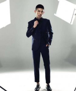 ​知名DNF主播旭旭宝宝