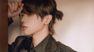 盘点华晨宇绝佳造型照片图片