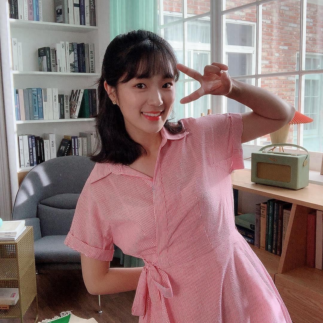 韩国新星金惠允