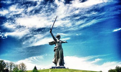 ​讲述斯大林格勒战役的电影都有哪些，其中这部竟如此颠倒黑白