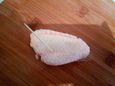 ​面包糠炸鸡翅，做给家人吃。