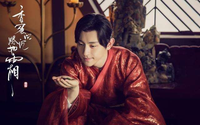 邓伦家境如何个人资料背景大揭秘实力惊人？邓伦的资源为何这么好