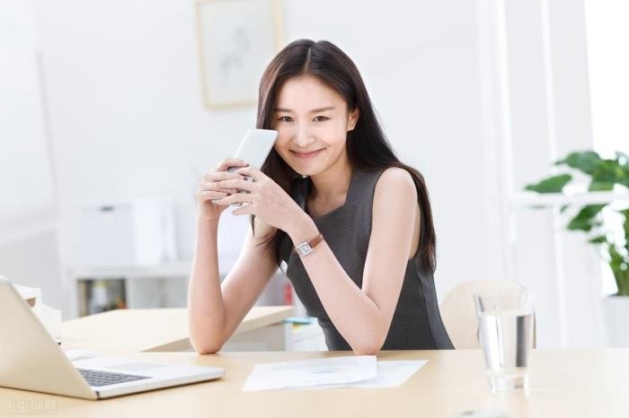 处座男喜欢你的状态(处女座爱上你的小细节)