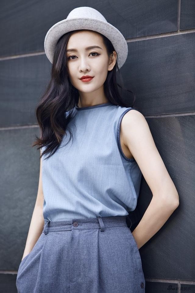 李纯个人资料（这俩女星傻傻分不清楚）