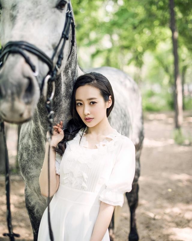 李纯个人资料（这俩女星傻傻分不清楚）