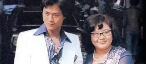 郑欣宜离婚是郑少秋的错还是沈殿霞（郑少秋沈殿霞郑欣宜）