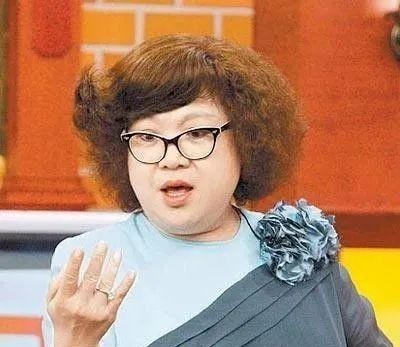 郑欣宜离婚是郑少秋的错还是沈殿霞（郑少秋沈殿霞郑欣宜）