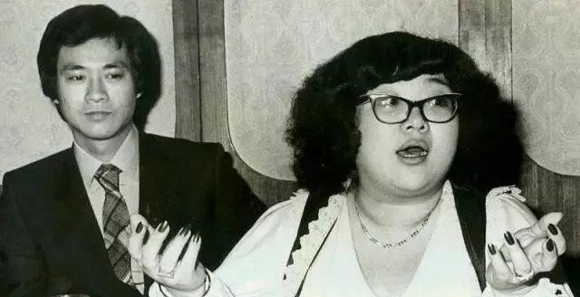 郑欣宜离婚是郑少秋的错还是沈殿霞（郑少秋沈殿霞郑欣宜）