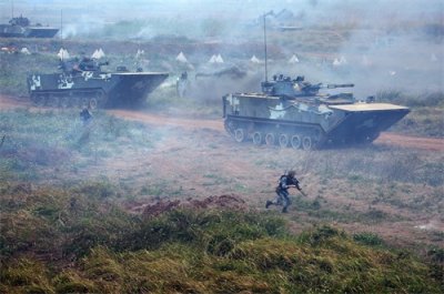 ​军种和兵种究竟有啥区别？兵种司令可标配正军少将，也可高配上将