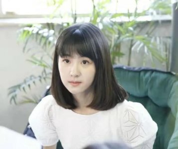 ​刘亦菲大笑女神形象全无（一大笑颜值就垮掉的5位明星）