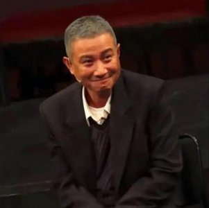 ​一夜白头，才39岁年龄的演员文章，究竟经历了什么事情？