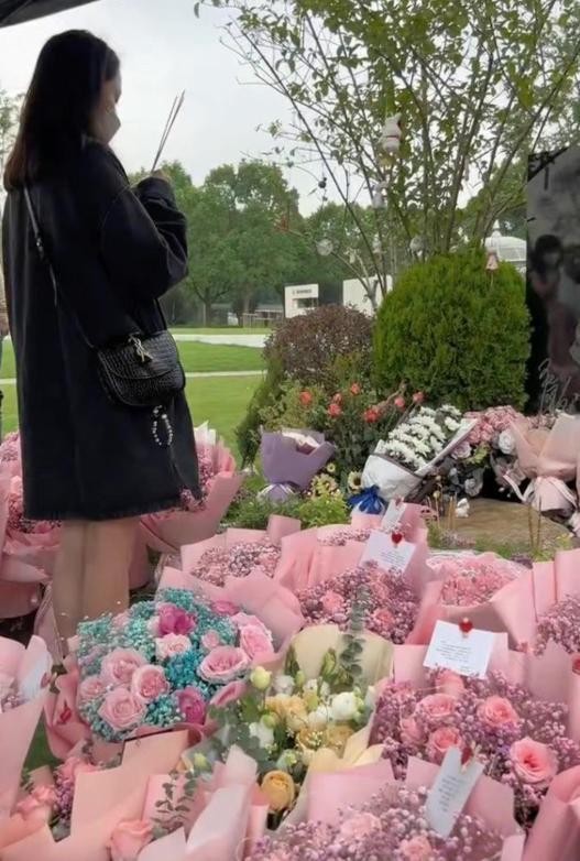 陈乔恩去追悼乔任梁了吗（陈乔恩连续六年发文悼念乔任梁）(11)