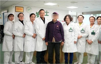 ​让爱双向流动：300多斤水果“变”1710元住院费背后感人的故事