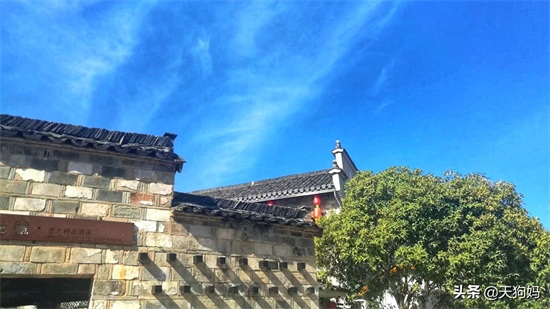 安徽黟县宏村,国家5A级景区,有“画里乡村”之称