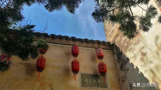 安徽黟县宏村,国家5A级景区,有“画里乡村”之称