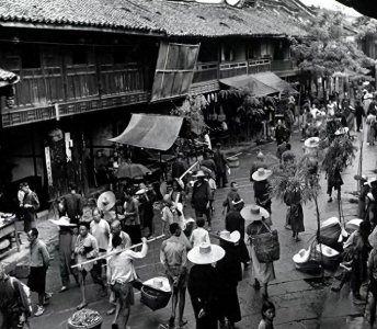 ​郑蕴侠：周总理点名要抓的特务，潜伏8年，还曾和张国立一起拍戏