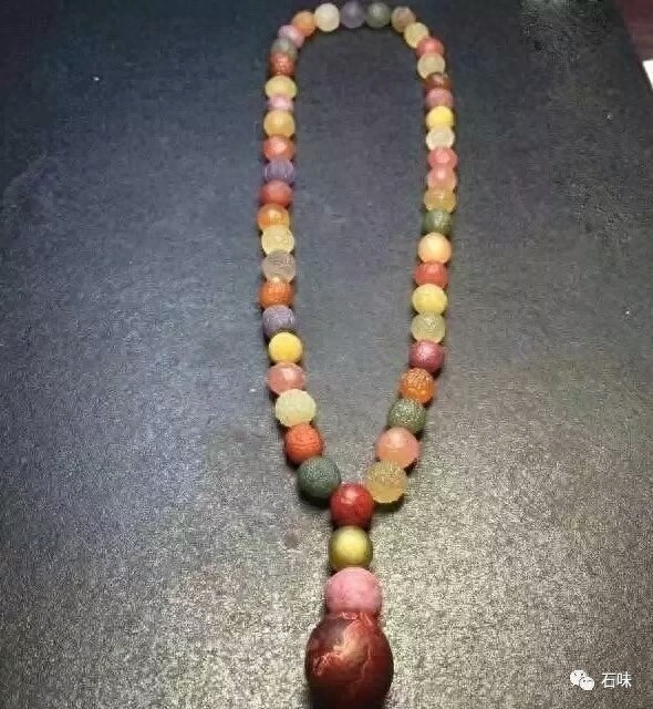 戈壁玛瑙:形态、质地、色彩、纹理、韵味