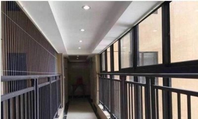 ​担心边户“东潮西晒”，买了中间户后却很后悔，房间小、不通透