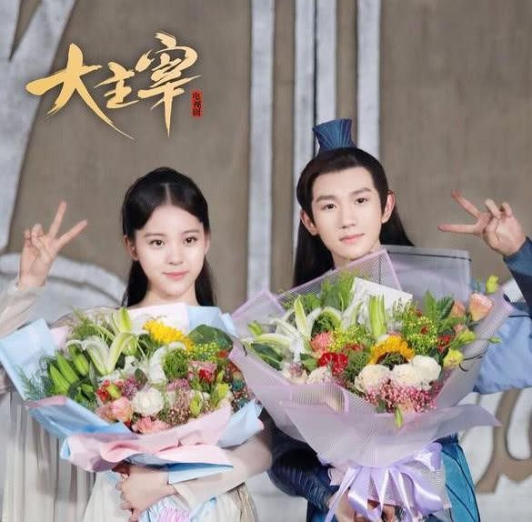 王源被伯克利音乐学院录取，将与同是艺人的她成为同学？恭喜！