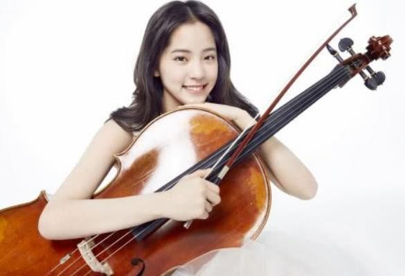 王源被伯克利音乐学院录取，将与同是艺人的她成为同学？恭喜！