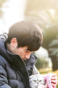 ​哪个明星去世轰动最大(高以翔演王沥川很入戏)