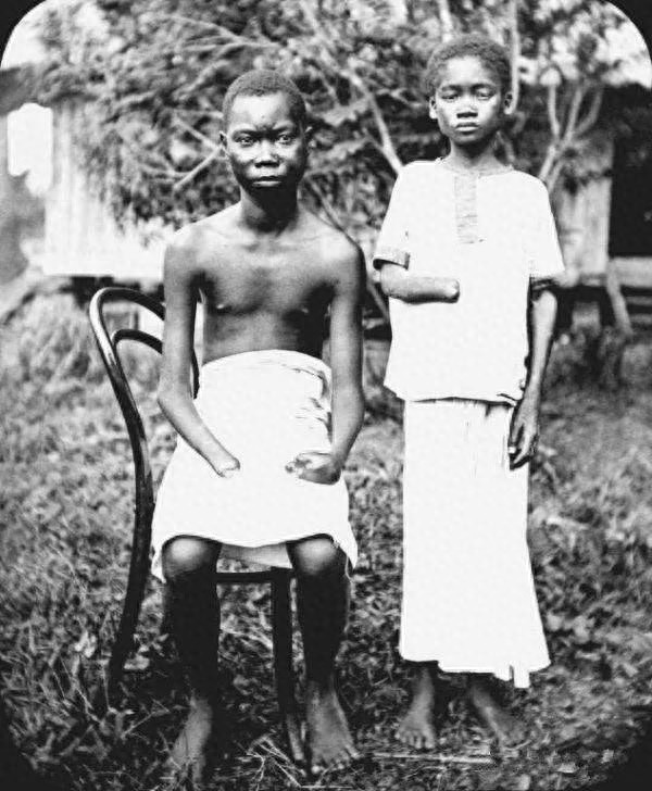 剁手国王”比利时利奥波德二世,李鸿章去欧洲的时候曾一起合影