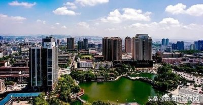 ​娄底市最高学府，湖南人文科技学院！非常不错的一所学校！