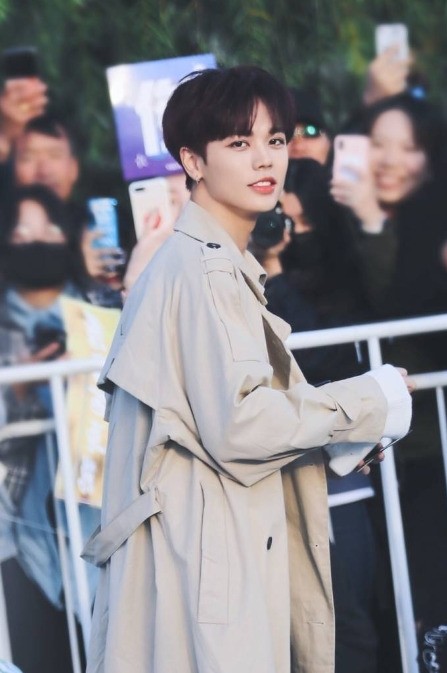 组图:偶像新人林彦俊