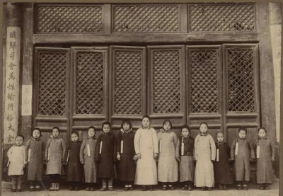 ​清朝宫女｜直击老照片，还原清朝宫女真实相貌