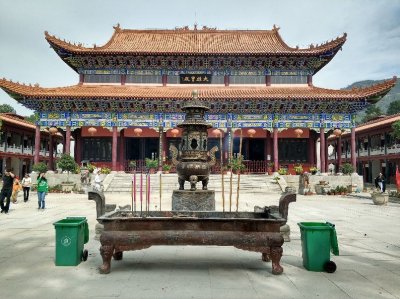 ​千年银杏王，古刹清泉寺