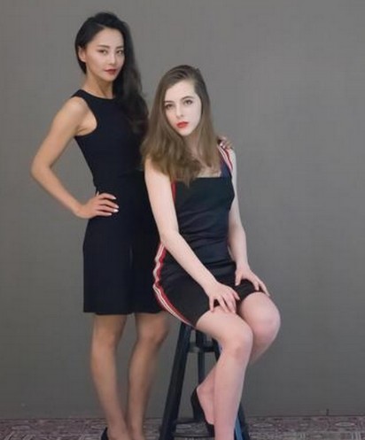 马雅舒与14岁继女近照，网友：14岁就发育的如初成熟？