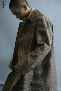 ​屈楚萧凭借痞帅魅力，拍摄画报酷帅十足，却因恋情惹争议