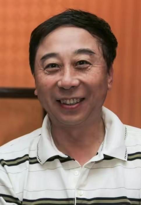 著名相声演员冯巩低调40年的老婆 没想到竟然是她