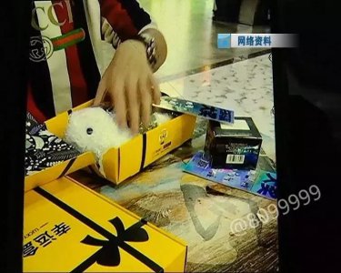 ​遍布商场的网红“幸运盒子”里，有什么玄机？