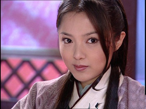 刘怡君现状老公是谁（如今两人也是定居在新加坡）(1)_