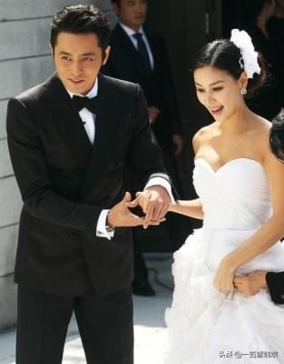 张东健为何选择高小英（27岁时与张东健因戏生情相恋）(14)