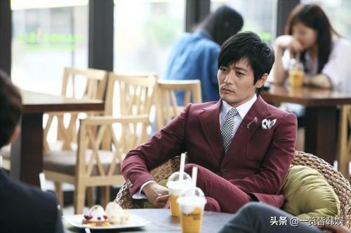 张东健为何选择高小英（27岁时与张东健因戏生情相恋）(18)